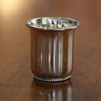 Wijzerplaat vergiftigen Nieuwheid Zilveren kinder beker met parelrand - Driessen Juweliers